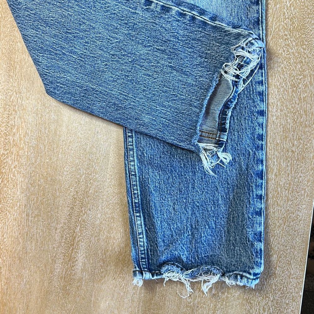 Abercrombie & Fitch Ultra High Rise 90s Straight Jean - Picture 4 of 7